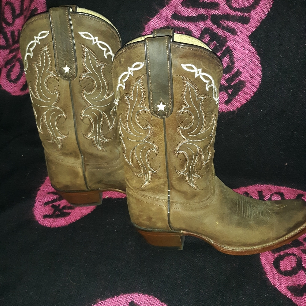 Like new Tony Lama real leather boots - Picture 4 of 6